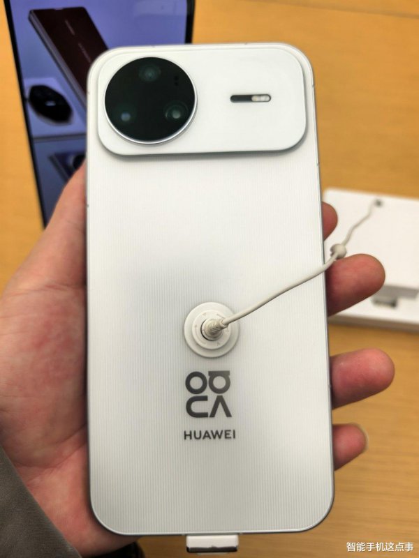 华为nova15系列线下上手体验: 一吐为快, 说说确凿感受